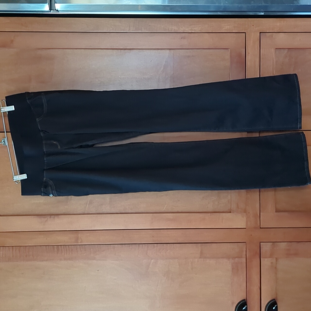 New Liz Lange Maternity Pull On Jeans 2